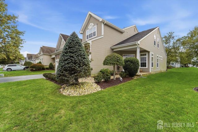84 Draw Bridge Drive, Monroe, NJ 08831