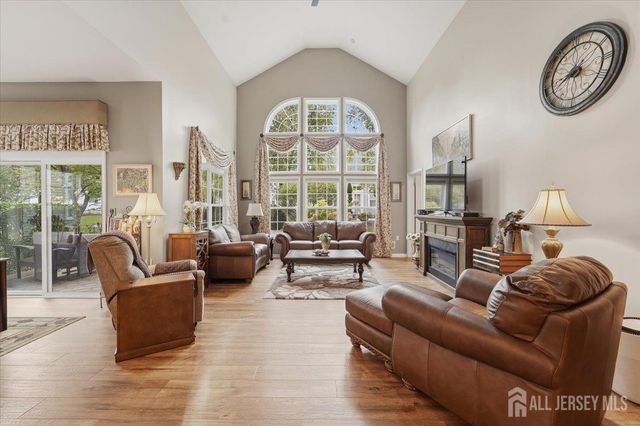 84 Draw Bridge Drive, Monroe, NJ 08831