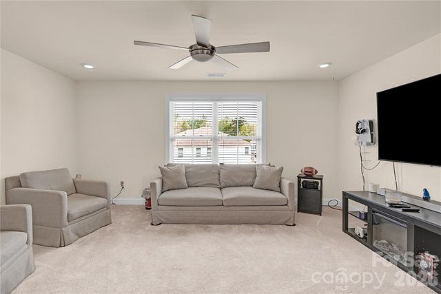 2104 Skybrook Oaks Drive, Huntersville, NC 28078