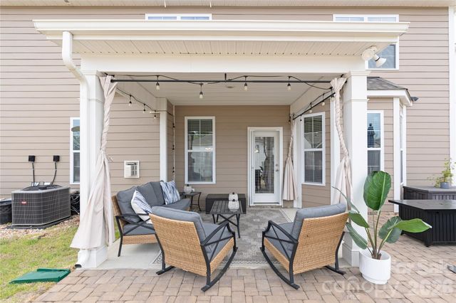 2104 Skybrook Oaks Drive, Huntersville, NC 28078