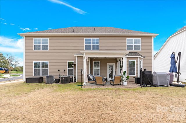 2104 Skybrook Oaks Drive, Huntersville, NC 28078