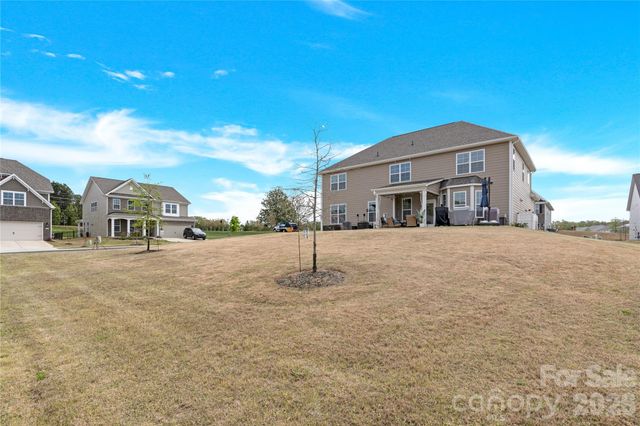 2104 Skybrook Oaks Drive, Huntersville, NC 28078