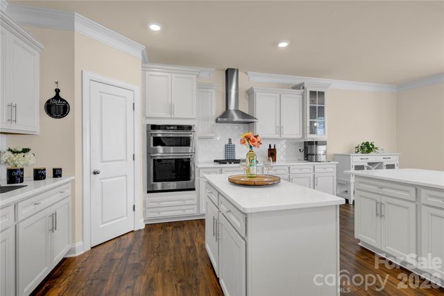 2104 Skybrook Oaks Drive, Huntersville, NC 28078