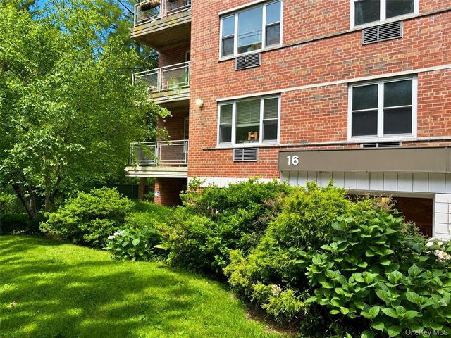 16 Lake Street 4E, White Plains, NY 10603