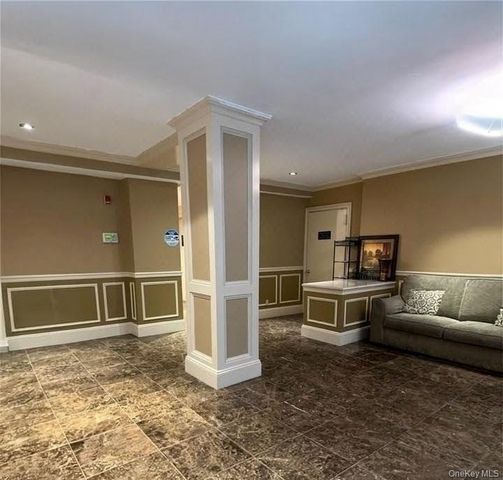 16 Lake Street 4E, White Plains, NY 10603