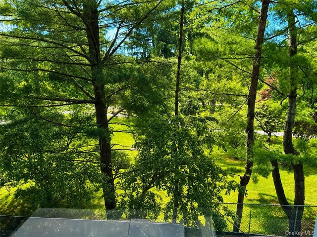 16 Lake Street 4E, White Plains, NY 10603
