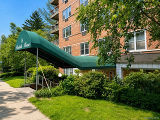 16 Lake Street 4E, White Plains, NY 10603