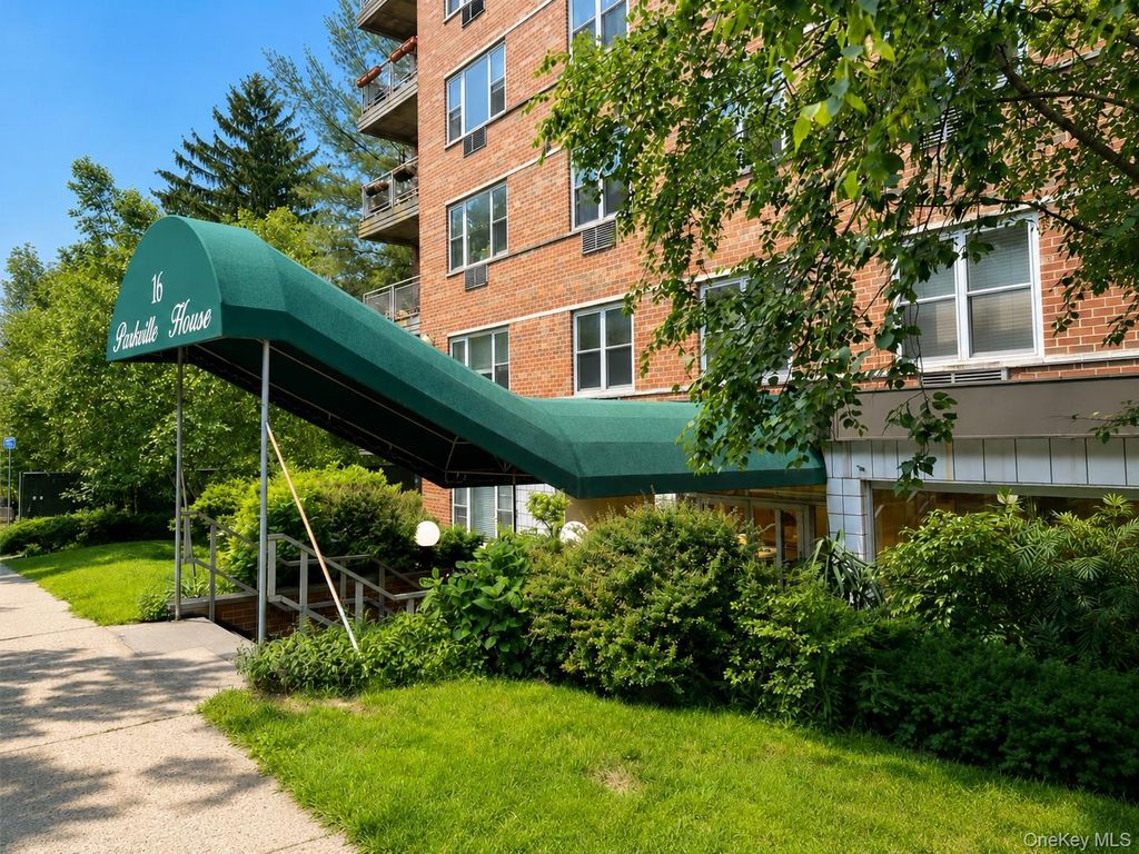 16 Lake Street 4E, White Plains, NY 10603