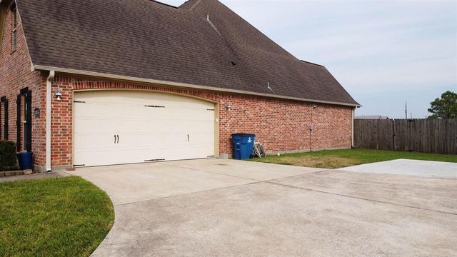 14870 Lisa Lane, Beaumont, TX 77713