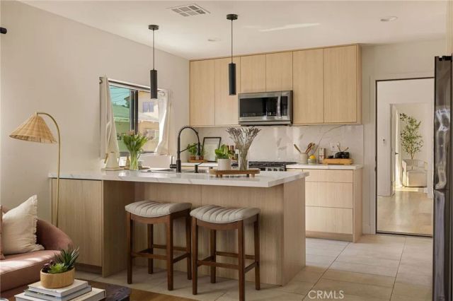 5417 Stratford, Los Angeles, CA 90042