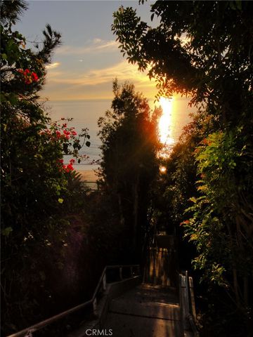 31828 7th Avenue, Laguna Beach, CA 92651