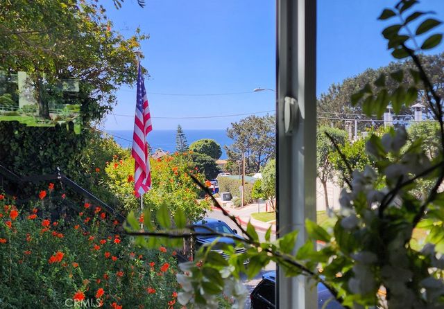 31828 7th Avenue, Laguna Beach, CA 92651