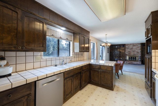 9638 Apple Blossom Way, Stockton, CA 95209