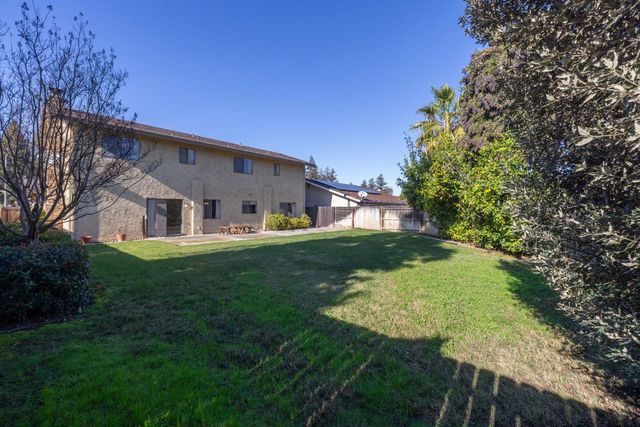 9638 Apple Blossom Way, Stockton, CA 95209