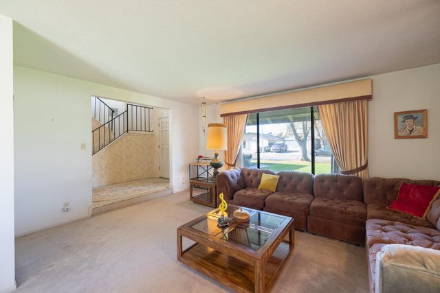 9638 Apple Blossom Way, Stockton, CA 95209