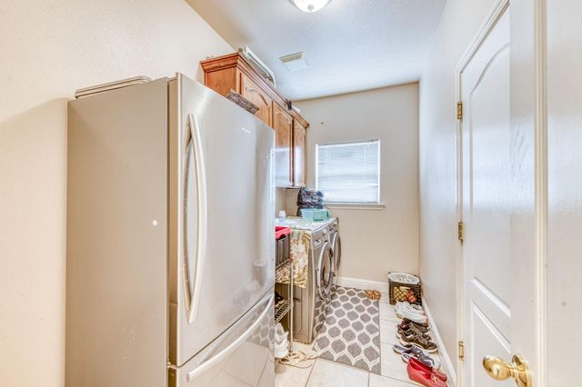 1245 Northhill Street, Selma, CA 93662