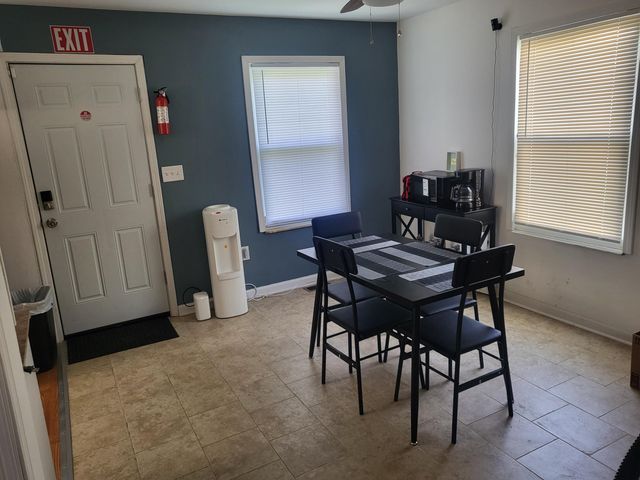 557 Kitchener Street, Detroit, MI 48215