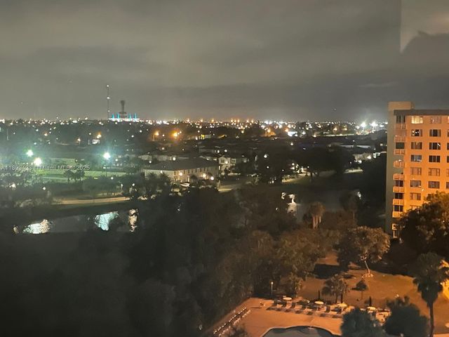 4200 Hillcrest Dr 1015, Hollywood, FL 33021