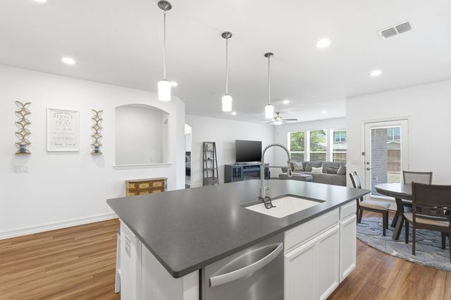 1528 Overlook Court, Celina, TX 75009