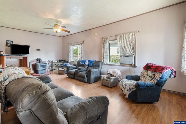 38967 OR-226, Scio, OR 97374