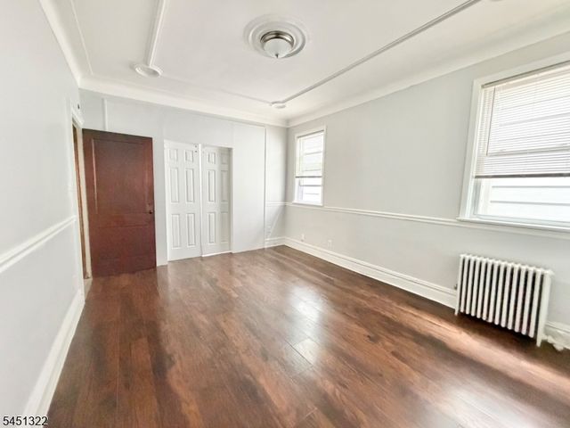 124 W 45Th St, Bayonne City, NJ 07002