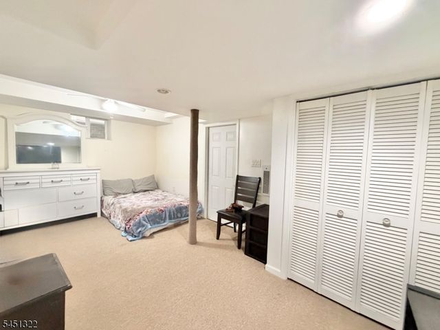124 W 45Th St, Bayonne City, NJ 07002