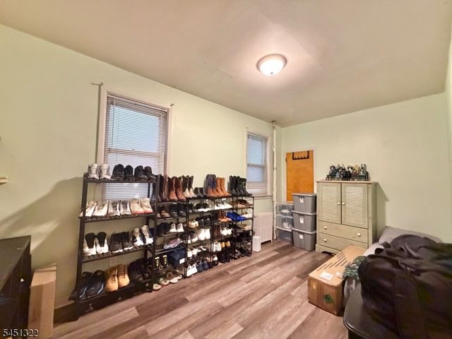 124 W 45Th St, Bayonne City, NJ 07002