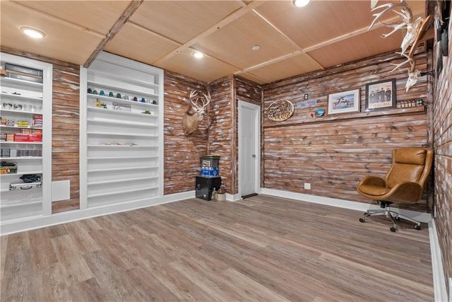 204 E Woodland Avenue, Lone Jack, MO 64070