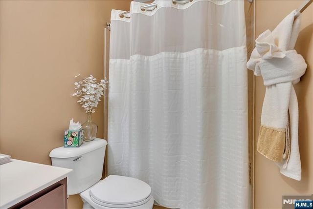 906 Memorial Drive, Belleville, NJ 07109