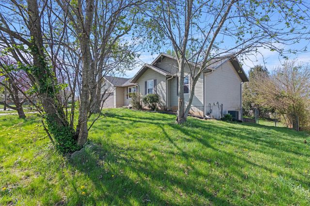 510 Southeast Southeast Hills Drive, Nixa, MO 65714
