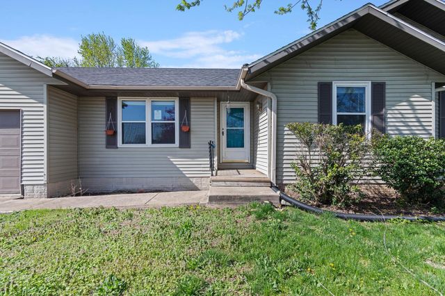510 Southeast Southeast Hills Drive, Nixa, MO 65714