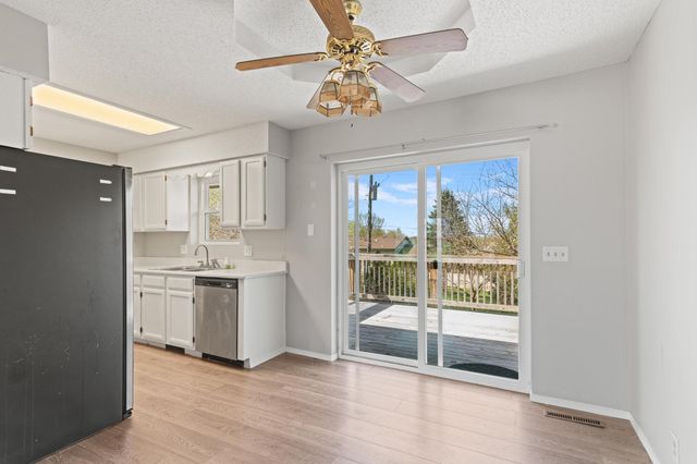 510 Southeast Southeast Hills Drive, Nixa, MO 65714