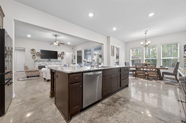 15516 Forest Grove Drive, Willis, TX 77378