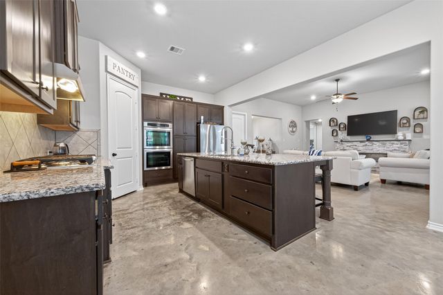 15516 Forest Grove Drive, Willis, TX 77378