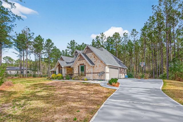 15516 Forest Grove Drive, Willis, TX 77378