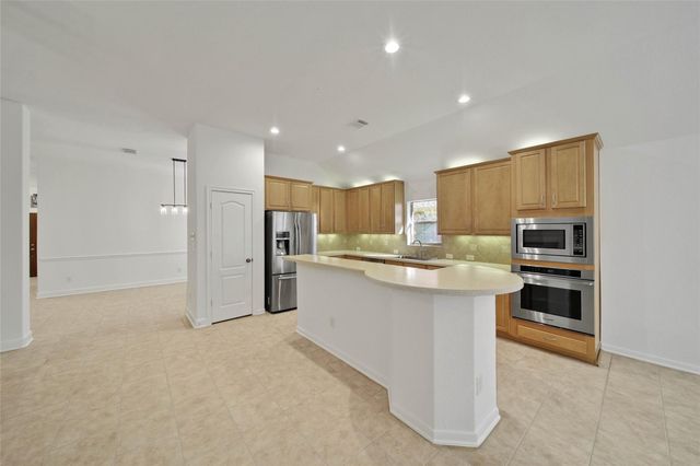 22117 Iron Knoll Drive, Kingwood, TX 77339