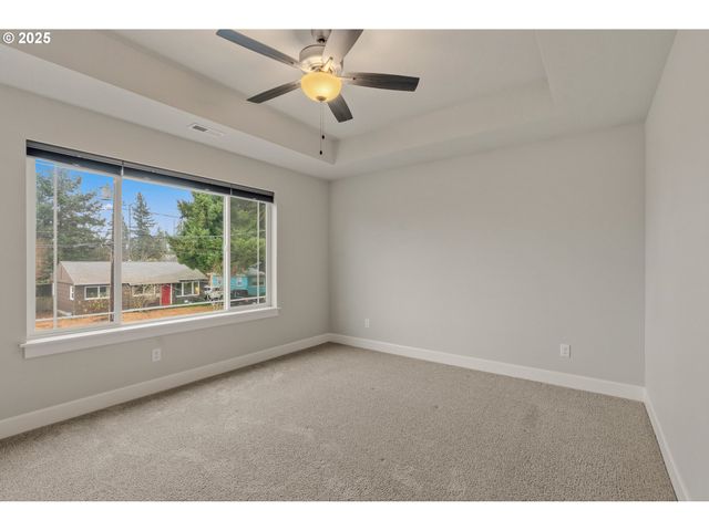 8981 N DRUMMOND Ave, Portland, OR 97217