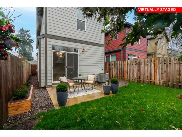 8981 N DRUMMOND Ave, Portland, OR 97217