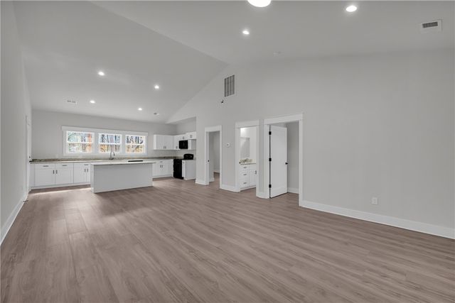 707 Norton Drive, Westminster, SC 29693