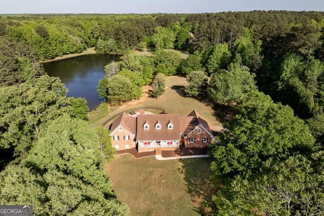 136 Hidden Lake Drive, Hull, GA 30646