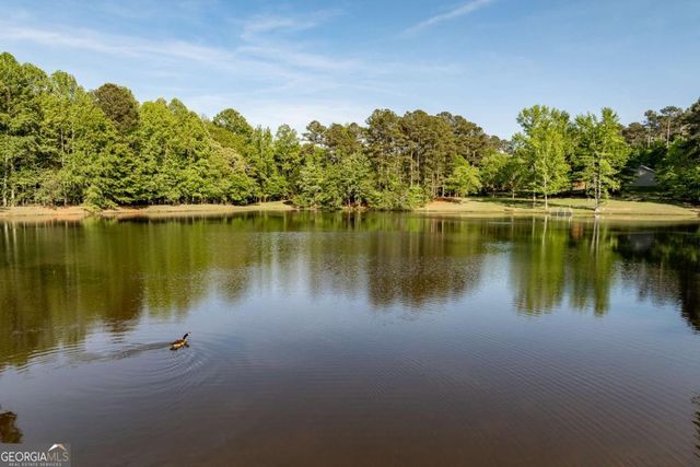 136 Hidden Lake Drive, Hull, GA 30646