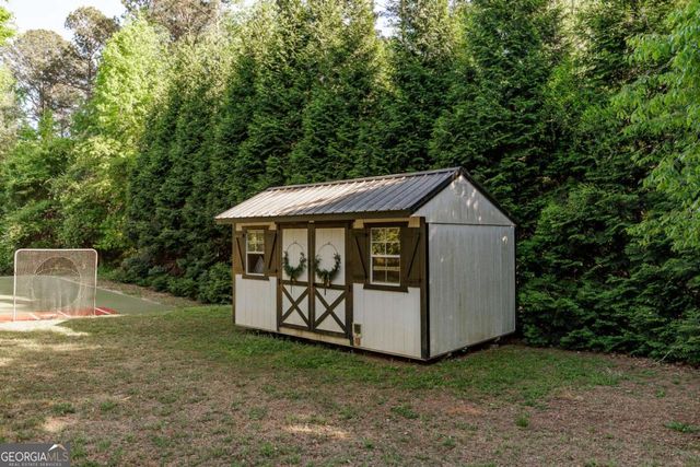 136 Hidden Lake Drive, Hull, GA 30646