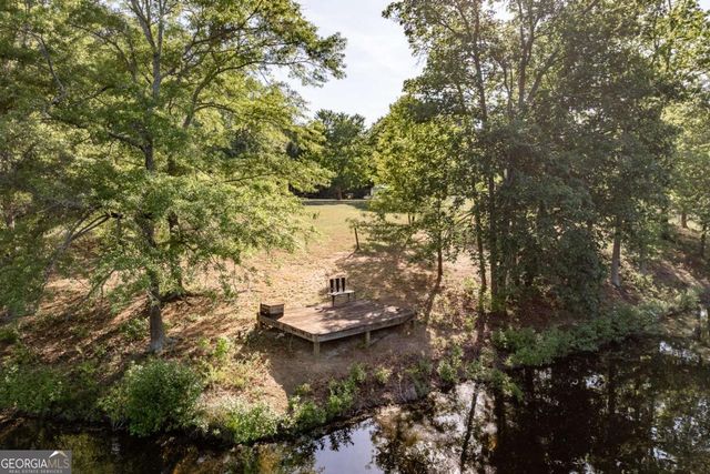 136 Hidden Lake Drive, Hull, GA 30646