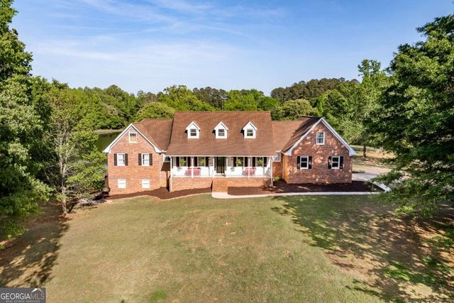 136 Hidden Lake Drive, Hull, GA 30646