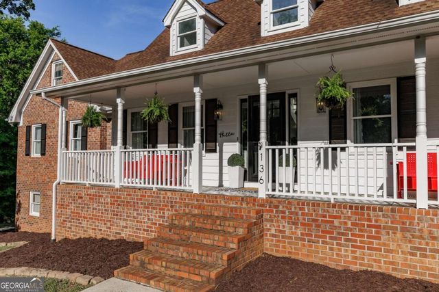 136 Hidden Lake Drive, Hull, GA 30646
