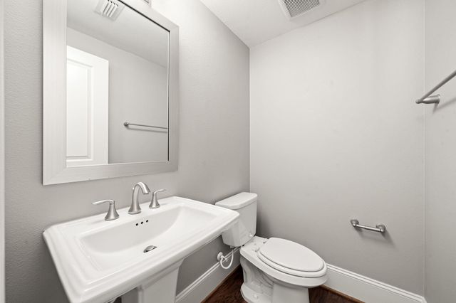 6703 Highclere Manor Lane, Houston, TX 77055