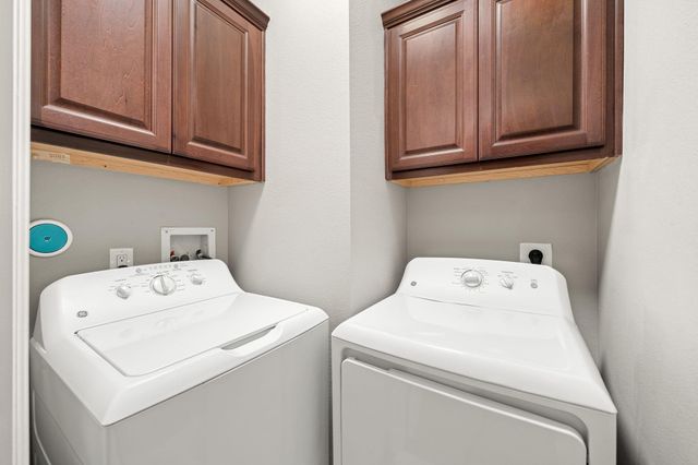 6703 Highclere Manor Lane, Houston, TX 77055