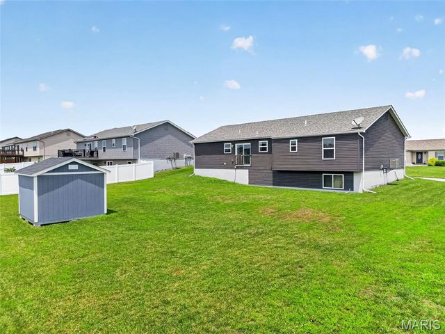 412 Split Rail Drive, Wright City, MO 63390