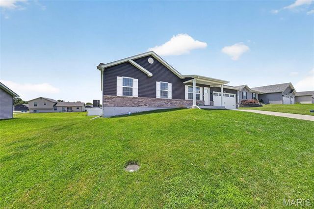 412 Split Rail Drive, Wright City, MO 63390