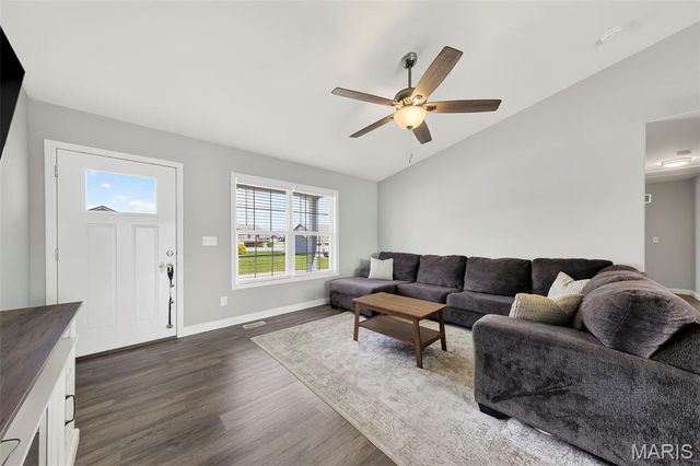 412 Split Rail Drive, Wright City, MO 63390